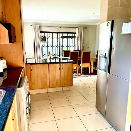 3 Bedroom In Secure Estate Loadshedding Free Midrand Exterior photo