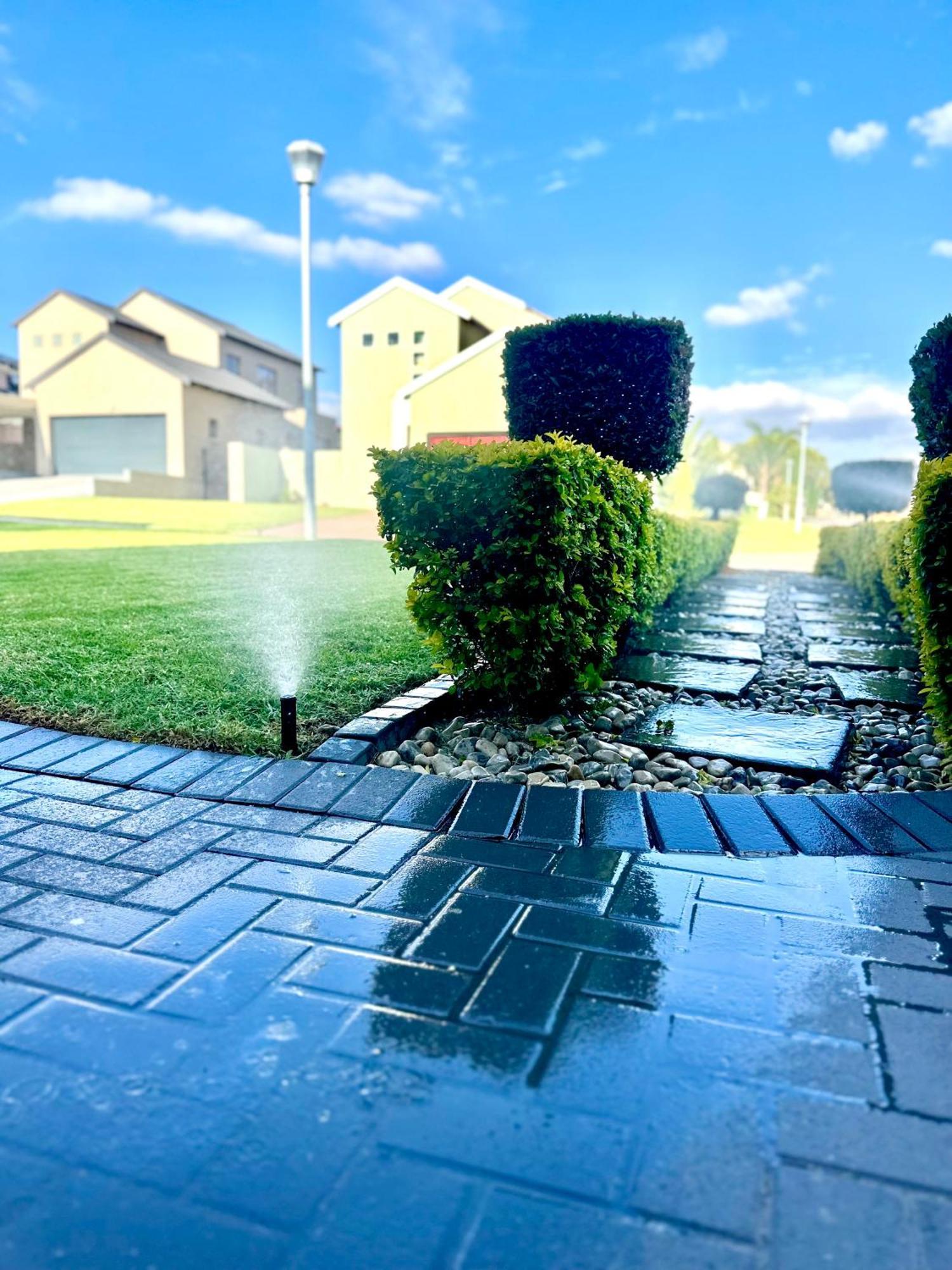3 Bedroom In Secure Estate Loadshedding Free Casa de Férias Midrand